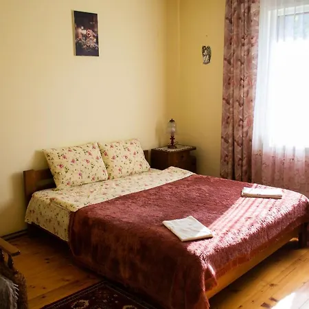 Skolivska Skelya Country house